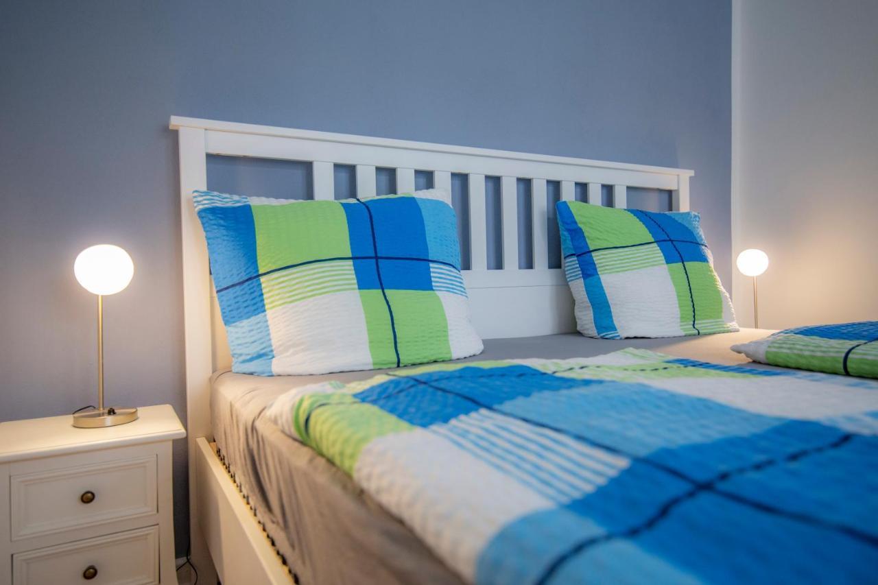 Apartment Mit Kleinem Innenhof Im Erdgeschoss Fuer Bis Zu 4 Personen Klotten Buitenkant foto