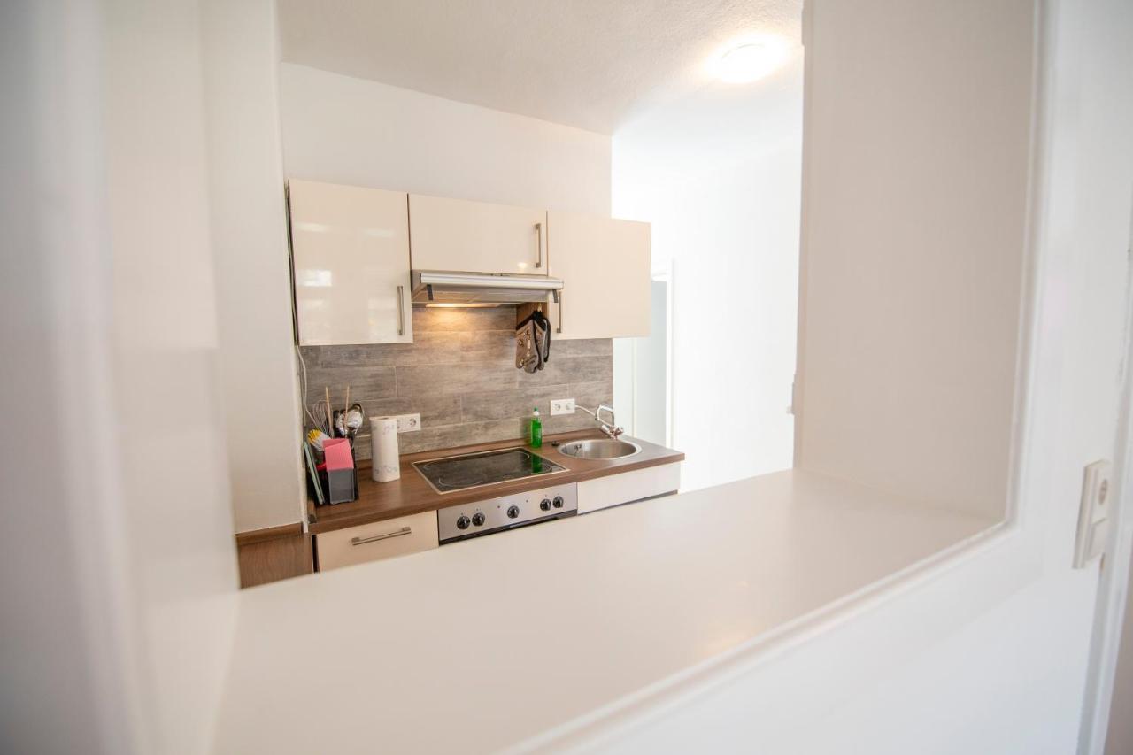 Apartment Mit Kleinem Innenhof Im Erdgeschoss Fuer Bis Zu 4 Personen Klotten Buitenkant foto