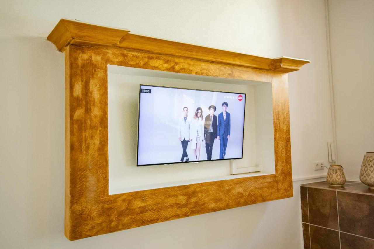 Apartment Mit Kleinem Innenhof Im Erdgeschoss Fuer Bis Zu 4 Personen Klotten Buitenkant foto